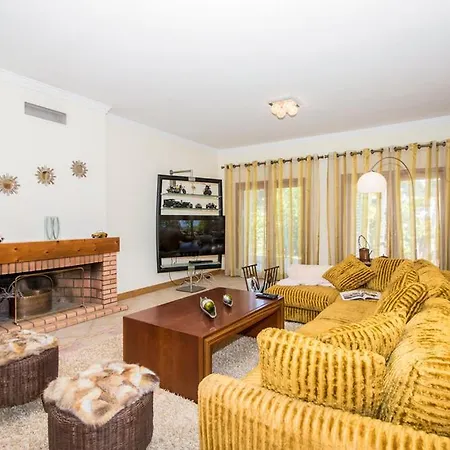 Vale Do Garrao Sleeps 14 Pool Air Con Wifi Villa *