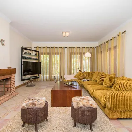 Vale Do Garrao Sleeps 14 Pool Air Con Wifi Quinta do Lago